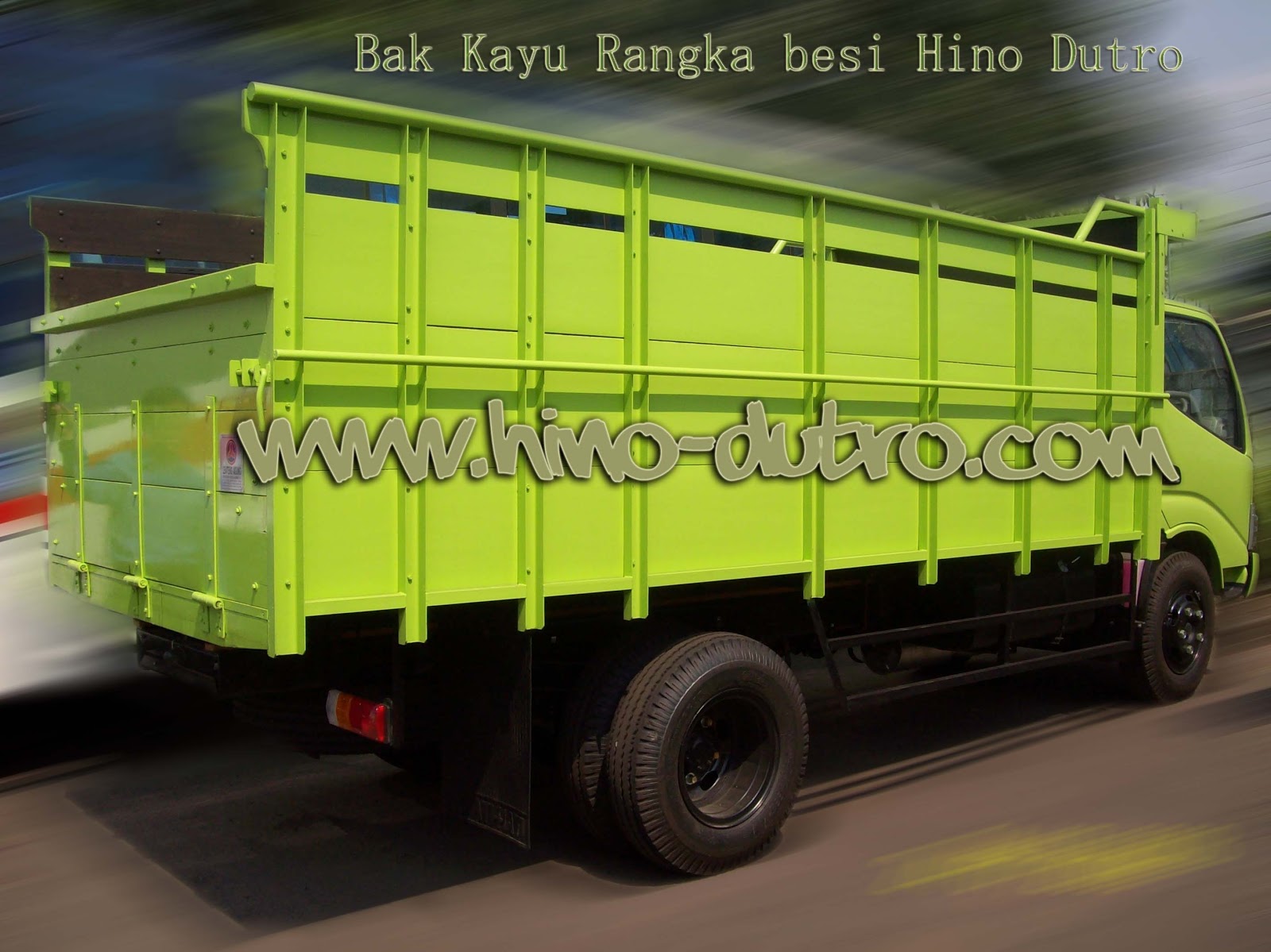  Truk  Bak  Kayu  Hino Hino dan Hino Dutro