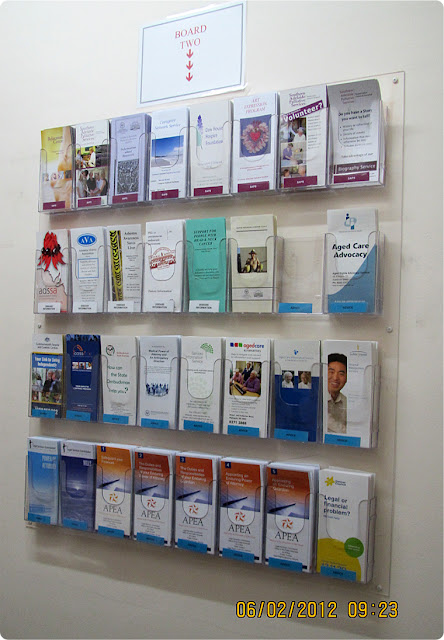 Brochure Racks Wall Mounted1