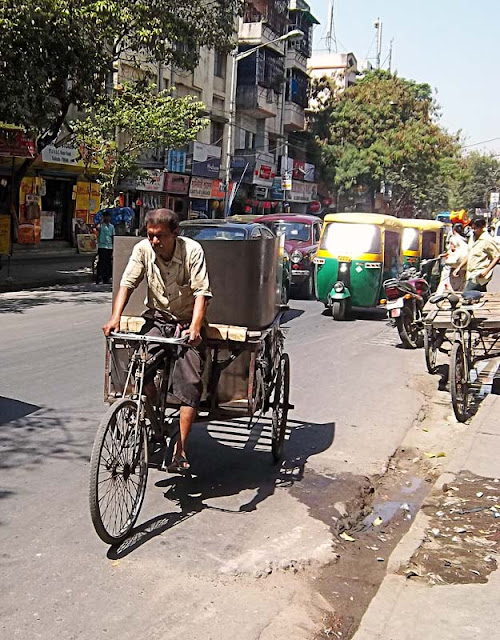 metal sheet load on cycle cart