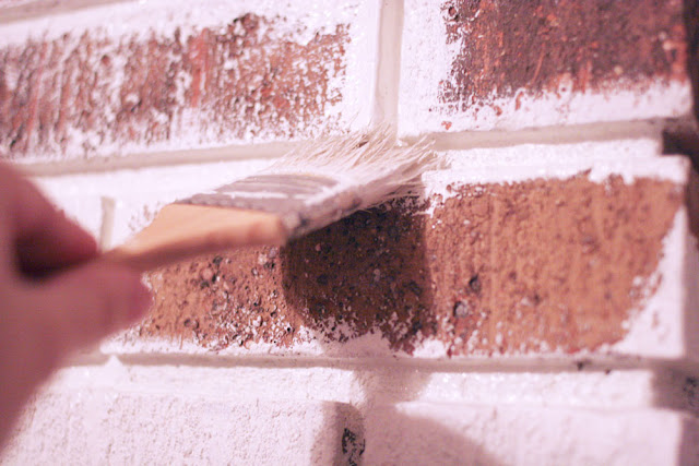 how to paint brick // the right type of paint to use on brick // craftivity designs