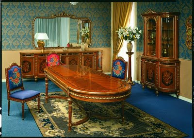 Italian Furniture Shop on Antique Italian Furniture By Michael