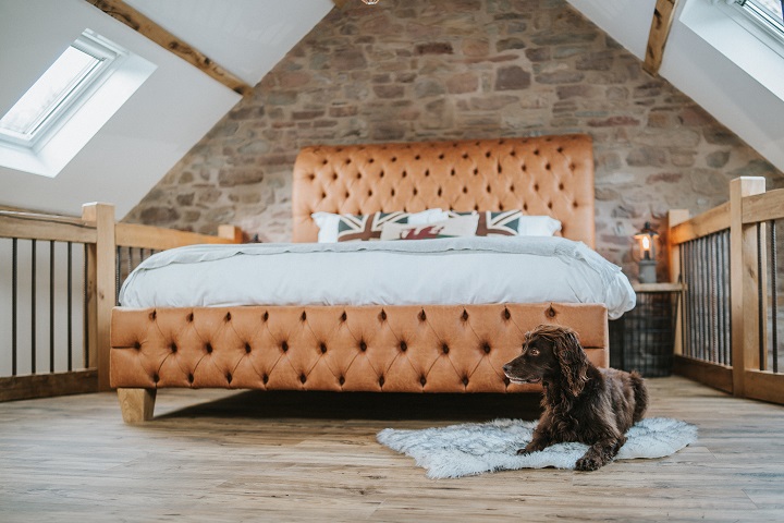 Brecon Retreat: The Old Shearing Shed