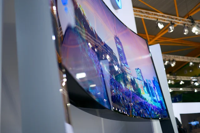 Curved TVs