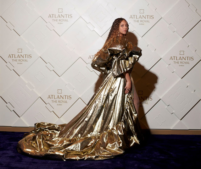 eyonce Flaunts Big Boobs at Grand Reveal Weekend for Atlantis The Royal in Dubai