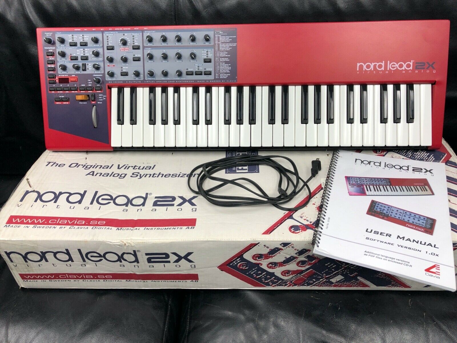 よろしくお願いいたしますClavia Nord Lead 2（動作品）　クラビア  ノードリード2