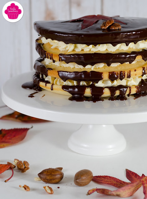 Gâteau nu à la banane, aux noix de pécan et au chocolat - Chocolate, Banana naked cake - Foodista #13