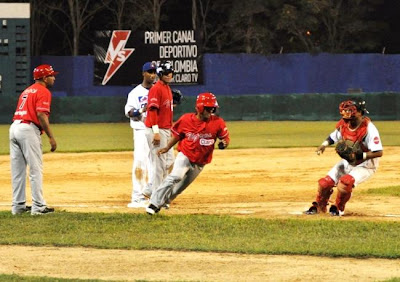 Tigres de Cartagena será el rival de Caimanes en la final