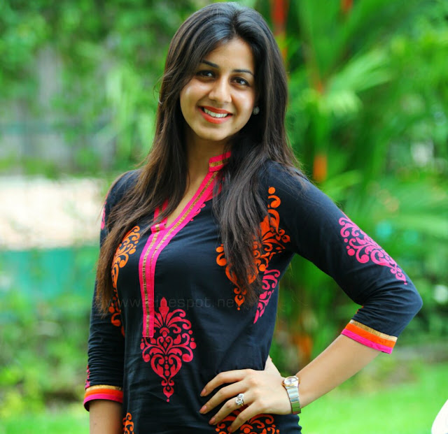 actress nikki galrani beautiful salwar images