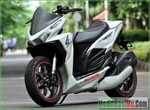 Modifikasi Honda Vario 150 eSP Gaya Sport Matic Ala Moge