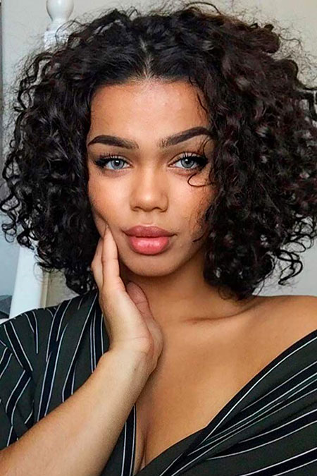 27+ Short Curly Hairstyles for Women 2018 - 2019 ...
