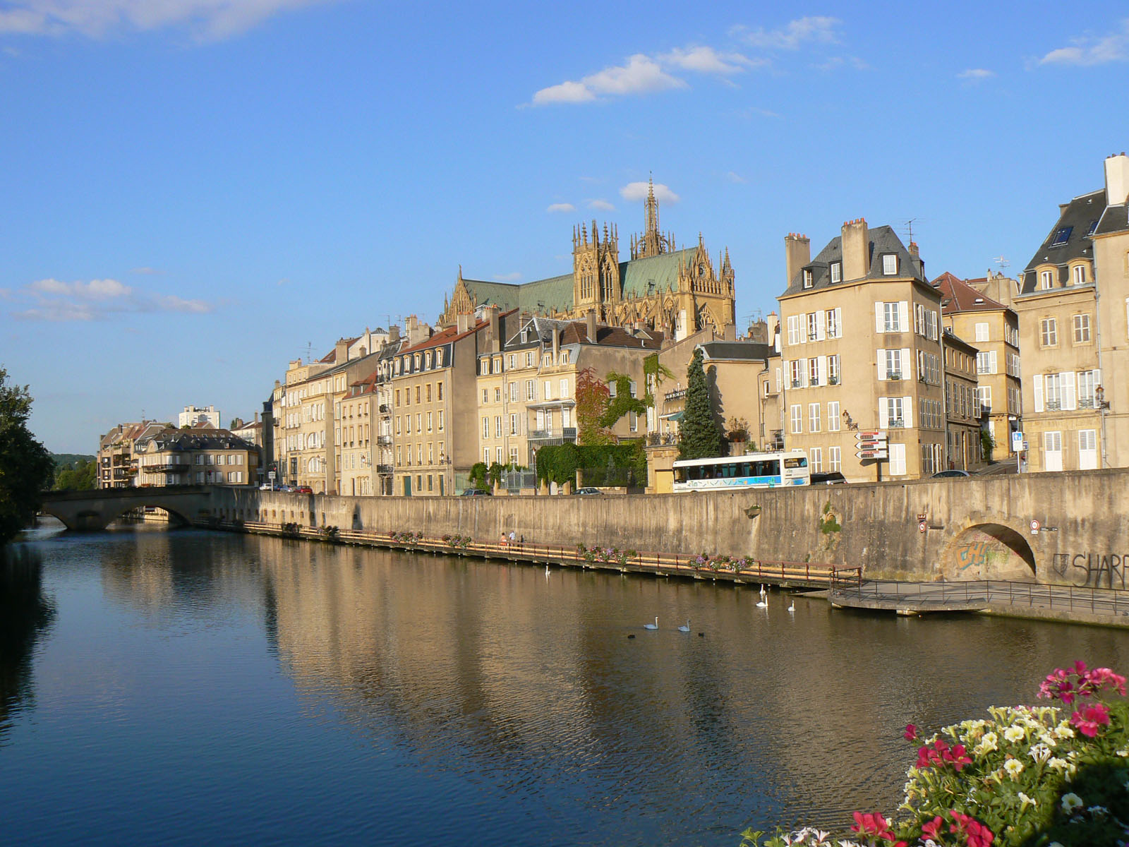 TOP WORLD TRAVEL DESTINATIONS: Metz, France