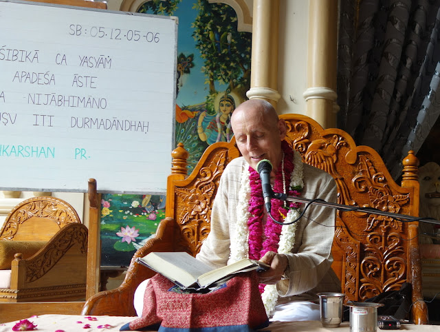 Sankarshan Das Blessed with the Chance to Speak About Krishna in Vrindavana