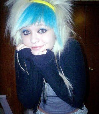 Modern Emo Hair Styles: Modern crazy blue short hairstyles 2010