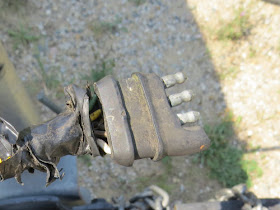 worn out four-pin trailer wire plug
