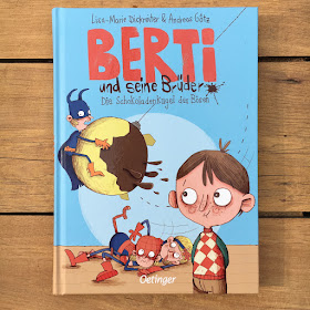 „Berti und seine Brüder: Die Schokokugel des Bösen“ von Lisa-Marie Dickreiter und Andreas Götz, illustriert von Nikolai Renger, erschienen im Oetinger Verlag, ist ein 160seitiges Vorlesebuch für Kinder ab 5 Jahren