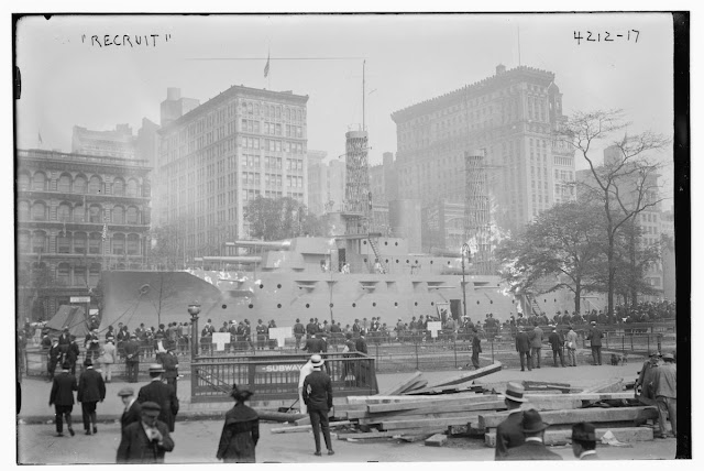 USS Recruit Union Square randommusings.filminspector.com