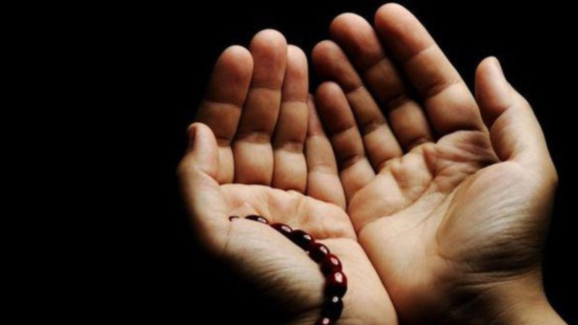 Memperbaiki hubungan dengan Allah SWT dapat diupayakan dengan doa