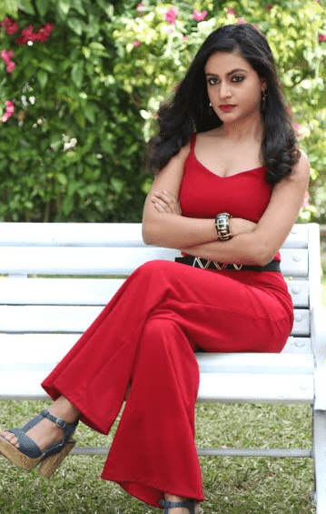 It’s a proud moment for me to debut as an actress in &TV’s Queens Hain Hum says Shaily Priya Pandey