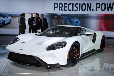 Pictures of the 2017 Ford GT at NAIAS