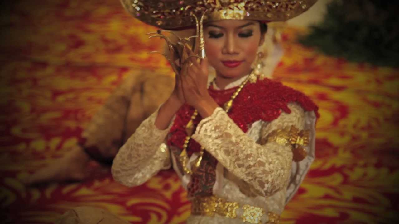 Tari Cangget dari  Provinsi Lampung  TradisiKita