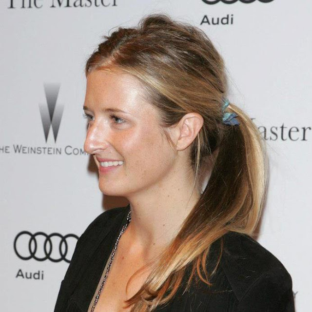 Grace Gummer Profile pictures, Dp Images, Display pics collection for whatsapp, Facebook, Instagram, Pinterest, Hi5.