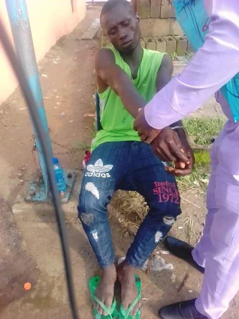 Notorious criminal "Ferekemebaghe" nabbed in Bayelsa after attacking a man with hand saw (photos)