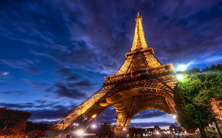 wallpaper menara Eiffel
