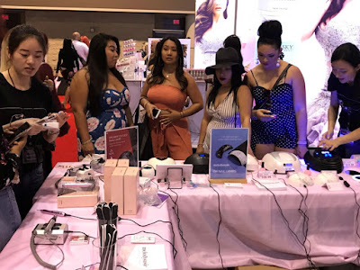 premiere orlando, beauty,show,nail,drill,lamp,customer,meet,live