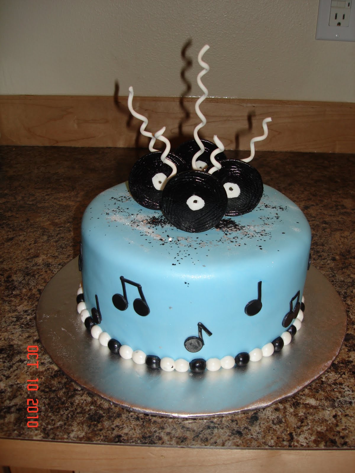 Custom Cakes By Denise: music birthday cake