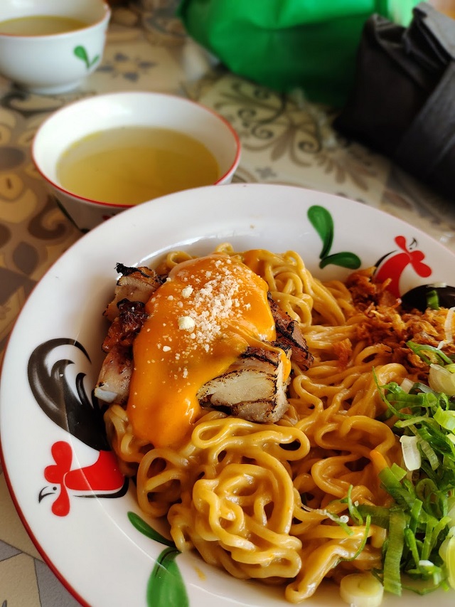 menu sedjuk bakmi & kopi cibuluh bogor