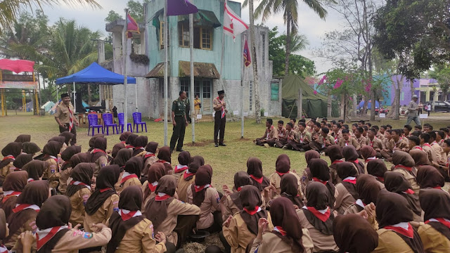 Berikan Motivasi Pada Pramuka SMKN 4 Pandeglang Kasdim 0601/Pandeglang, Dalam Keadaan Sulit Susah Lapar Kita Harus Bisa Tersenyum