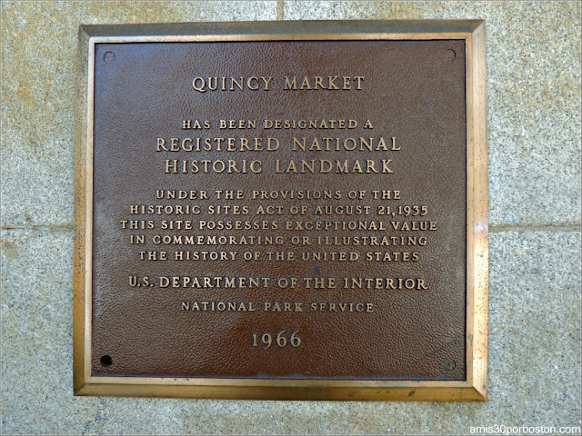 Placa del Registro Nacional de Lugares Históricos de Estados Unidos del Quincy Market, Boston