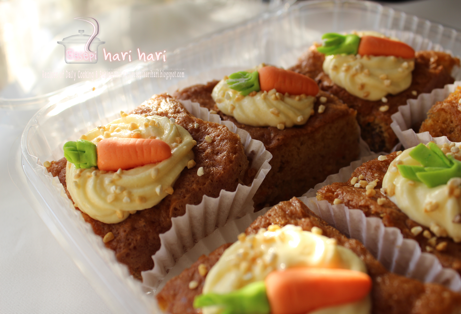 Recipes of Daily Cooking and Baking : Creamy Carrot Cake 