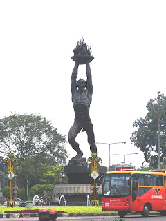 2008 0501jktcity00722 Makna Dibalik Patung Patung Di Jakarta