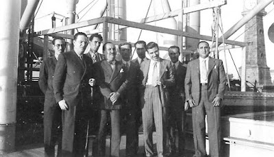 Ajedrecistas en el muelle de Barcelona en 1935