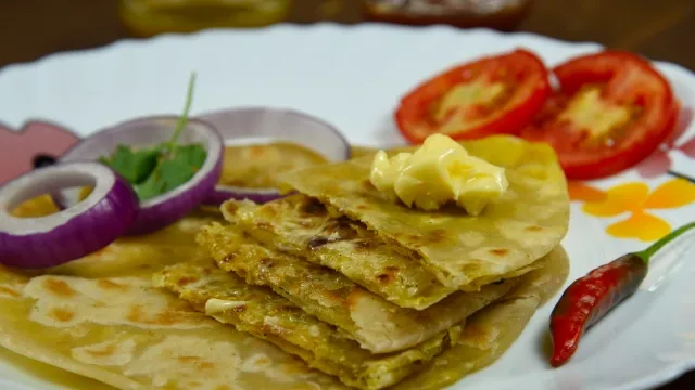 Aloo ka Parantha potato recipe