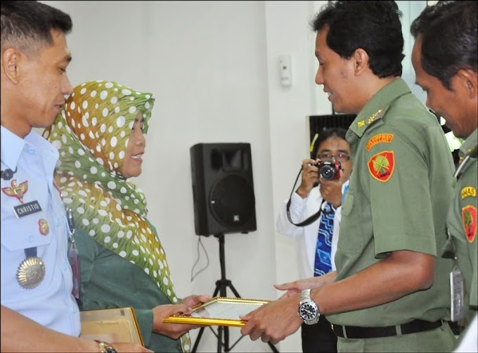 MIN Kuringkit Raih Award Dari KPPN Pelaihari