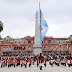 Histórico cambio de guardia con los Regimientos de Granaderos, Patricios y General Iriarte en Plaza de Mayo