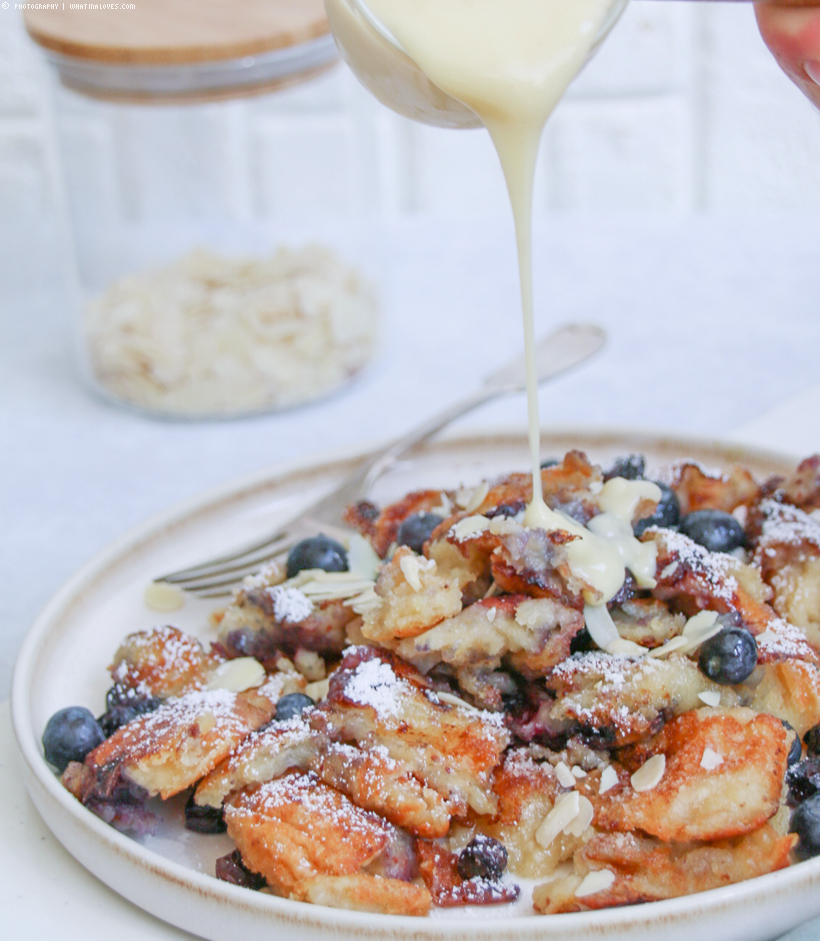 veganer Kaiserschmarrn mit Blaubeeren