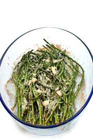 Wild asparagus in oven