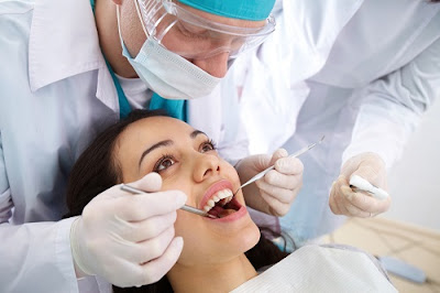Thông tin trồng răng sứ vĩnh viễn có đau không 2