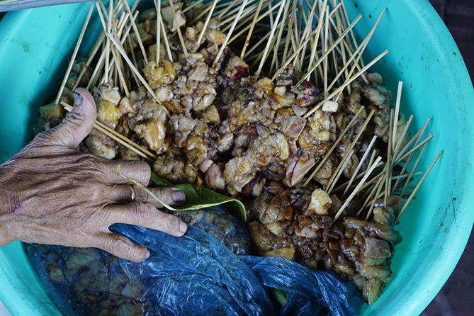 Stok Sate Mbah Suwarni setiap hari