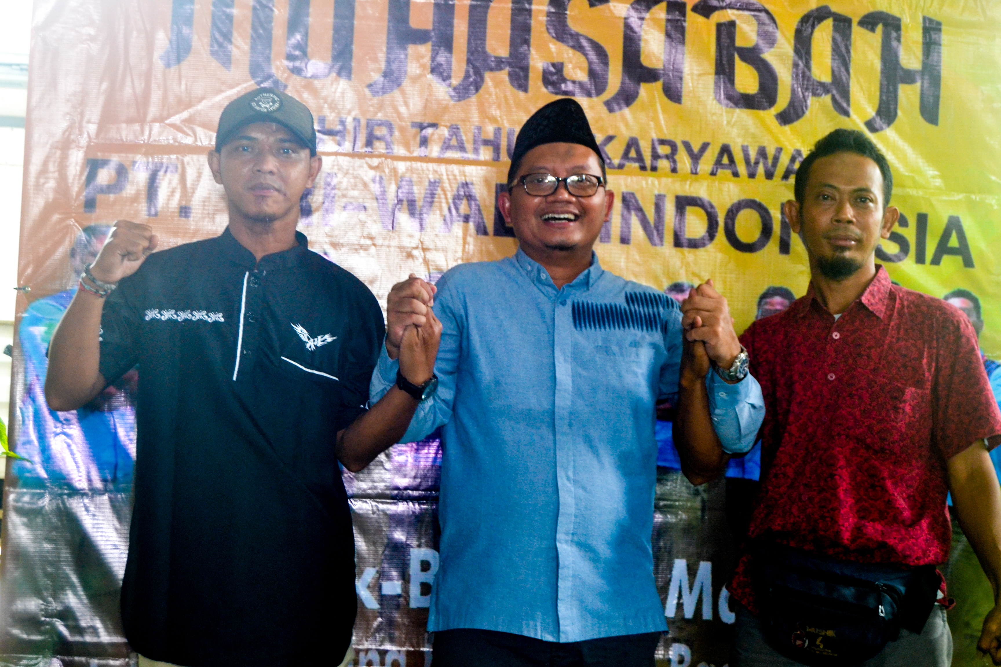 Nurdiansyah dan Marsan Karyawan PT. Tri-Wall Indonesia Dapatkan Paket Umroh