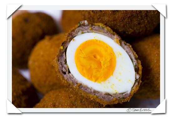 picture photograph image how to make recipe for scotch eggs 2007 copyright of sam breach http://becksposhnosh.blogspot.com/