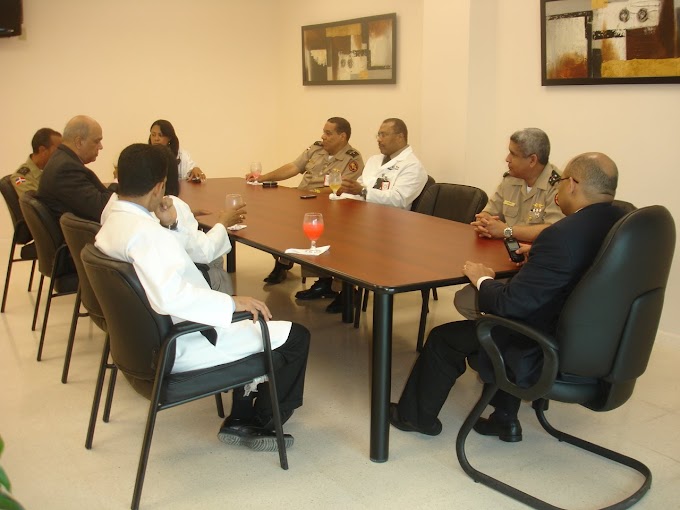 COMISIÓN DEL HOSPITAL CENTRAL DE LAS FUERZAS ARMADAS VISITA  CENTRO TRAUMATOLÓGICO DOCTOR NEY ARIAS LORA