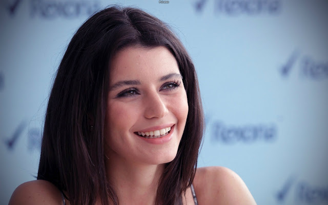 Beren Saat HD Wallpapers Free Download