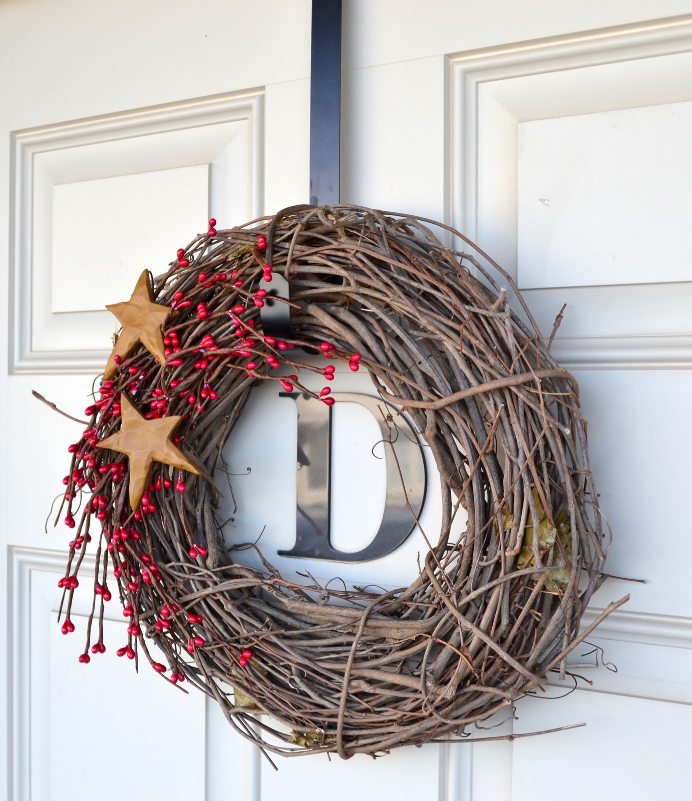 Decorating Your Apartment Door For Christmas