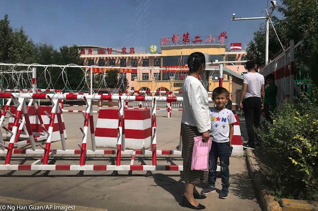 MUNDO: China destruye las raíces de los niños uigures.