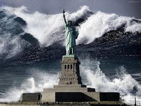 tsunami imensa, tidal wave, paredão de água, onda destruidora