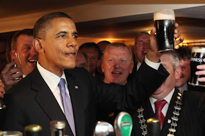 Hình ảnh chế hài hước của Obama - Cảm xúc vui, obama uong bia den